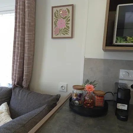 Chalet Meerzicht 10 - Luxe 6-Pers Chalet Direct Aan Het Meer, Beschut Terras Holiday park