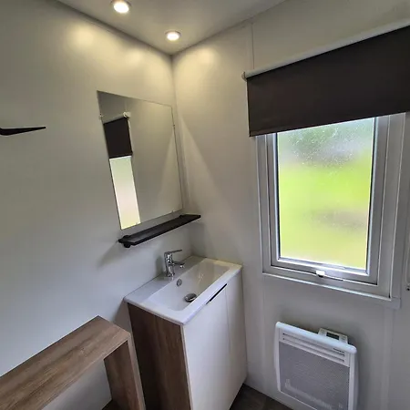Chalet Meerzicht 10 - Luxe 6-Pers Chalet Direct Aan Het Meer, Beschut Terras *
